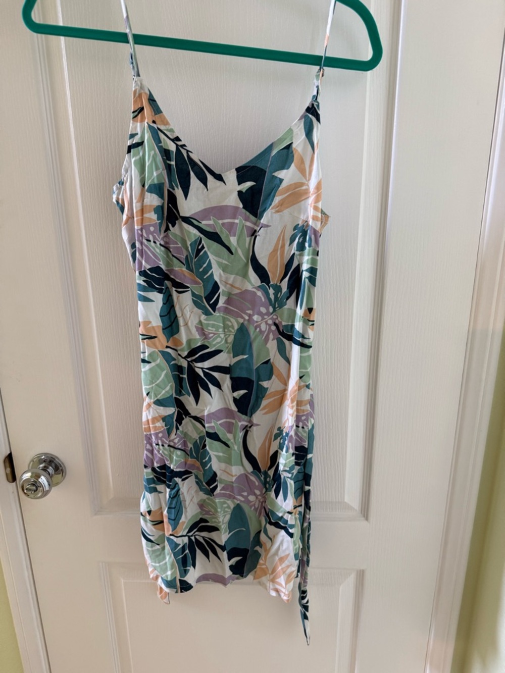 Roxy Floral Pattern Tank Top in Teal, Cream, Green, Purple